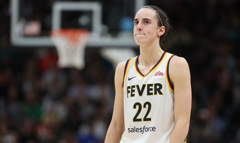 Caitlin Clark dismisses 'narratives' of 'attention' she's received amid Fever's struggles: 'I don't read that'