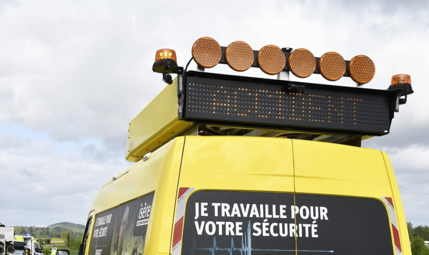 Seine-et-Marne : un mort et une dizaine de blessés après un carambolage sur l'autoroute 104