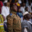 Burkina Faso : les militaires se maintiennent au pouvoir pour cinq années supplémentaires