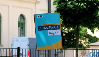 Wahlkampf: Staatsschutz nimmt Ermittlungen zu gefälschten CDU-Wahlplakaten auf