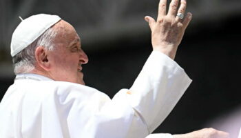 Le pape François utilise un mot italien homophobe pour parler des homosexuels