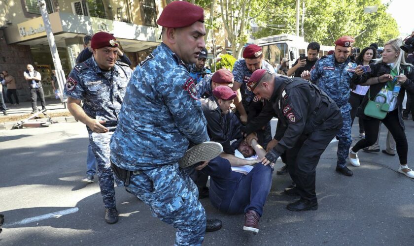 Grenzkonflikt: Mehr als 200 Festnahmen bei regierungskritischen Protesten in Armenien