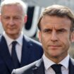 Le président Emmanuel Macron et son ministre de l'Economie Bruno Le Maire, lors d'une visite dans une usine de poudre à Bergerac, le 11 avril 2024.