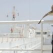AL HUDAYDAH, YEMEN - 12 MAI : Une vue d'un cargo appelé « Galaxy Leader » reste ancré au large de la côte de la mer Rouge à Al-Hudaydah, au Yémen, le 12 mai 2024. Le 19 novembre, les Houthis du Yémen, soutenus par l'Iran, se sont emparés du cargo appartenant à un homme d'affaires israélien en mer Rouge et l'ont emmené sur les côtes d'As-Salif. Mohammed Hamoud / Anadolu (Photo par Mohammed Hamoud / ANADOLU / Anadolu via AFP)