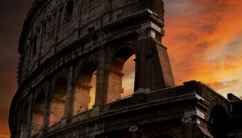 Après la chute de l'Empire, des Romains ont-ils tenté de le reconstruire?
