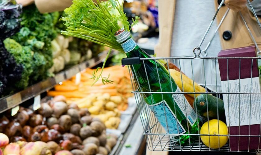 Au supermarché, peut-on grignoter des produits avant de les avoir payés?