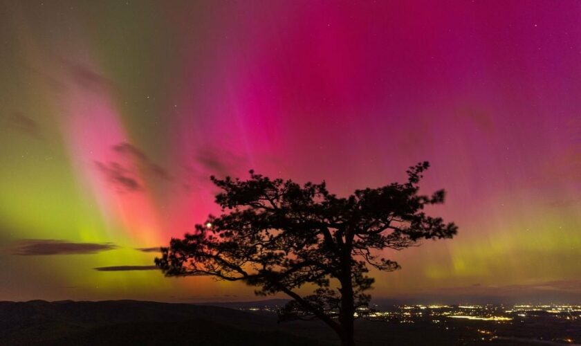 Auroras make surprise pre-dawn display in D.C. area after lighting up mountains
