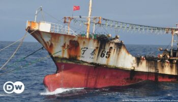 Chinese fishing fleets in Indian Ocean accused of abuses