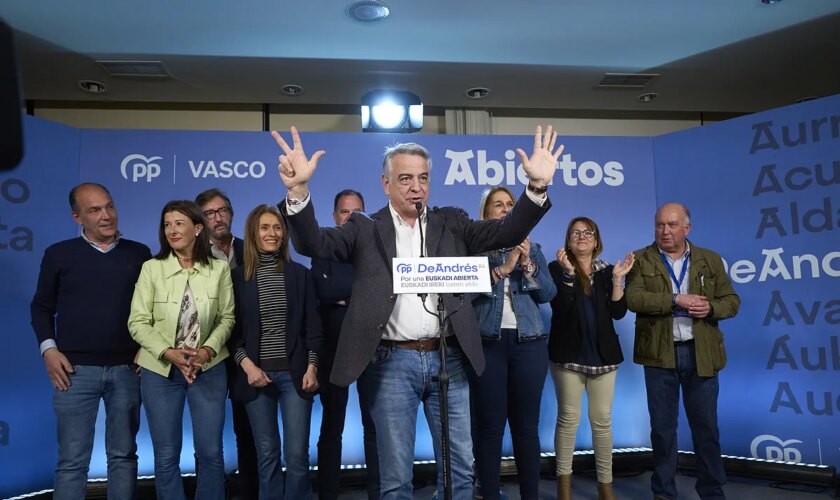 El PNV rehúye la mano tendida de De Andrés y deja de al PP vasco fuera de la Mesa del Parlamento