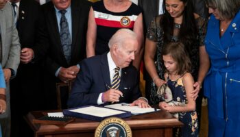 Election 2024 latest news: Biden out on New England swing; Trump back in court