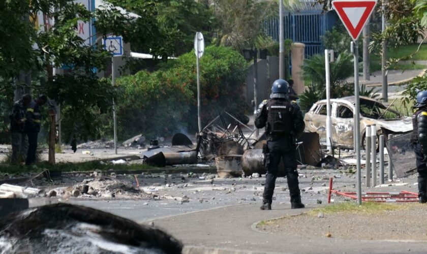 En proie aux émeutiers, la Nouvelle-Calédonie replonge dans le chaos