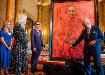Großbritannien: Charles III. enthüllt Gemälde von Jonathan Yeo