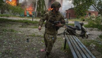 Guerre en Ukraine: en menaçant Kharkiv, la Russie impose un étirement du front
