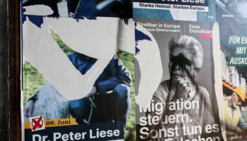 Beschädigte Wahlplakate in Siegen.