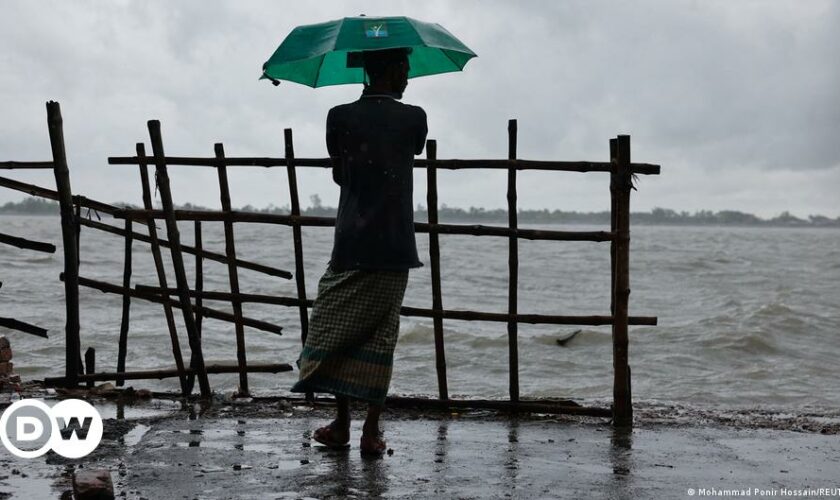 Hunderttausende verlassen wegen Zyklon Küste in Bangladesch