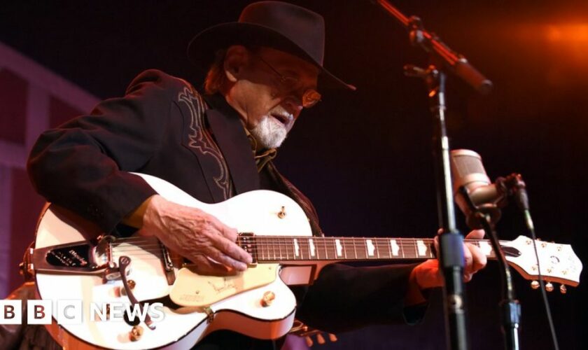 Duane Eddy performs in 2016