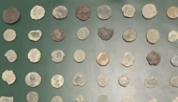 La Guardia Civil interviene 73 monedas romanas de gran valor arqueológico en la Rambla