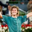 Masters 1000 de Madrid : Rublev renverse Auger-Aliassime en finale, à trois semaines de Roland-Garros