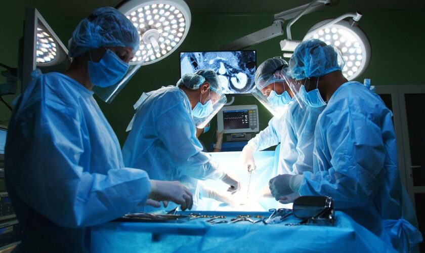 Médecins, cliniques… la pression monte sur le gouvernement alors que se prépare un conflit «très dur»