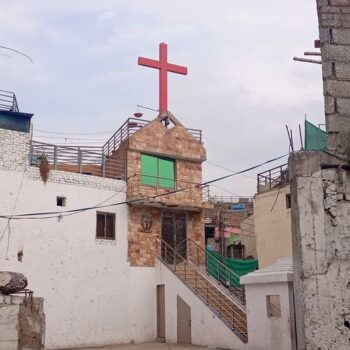 Pakistan: Police intervene after mob attacks Christians