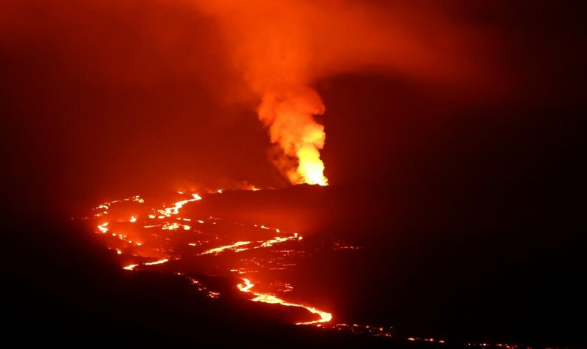 Six tonnes de bombes contre un volcan, expérience explosive à Hawaï