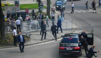 Slowakei: Premierminister Robert Fico angeschossen