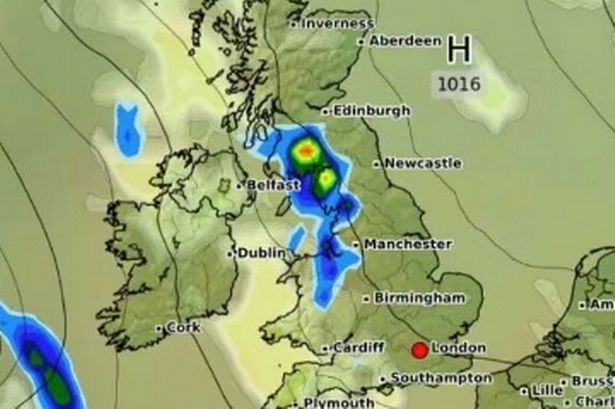 UK weather: Maps reveal exact date Britain to be 'split in half' by 20C 'mini heatwave'