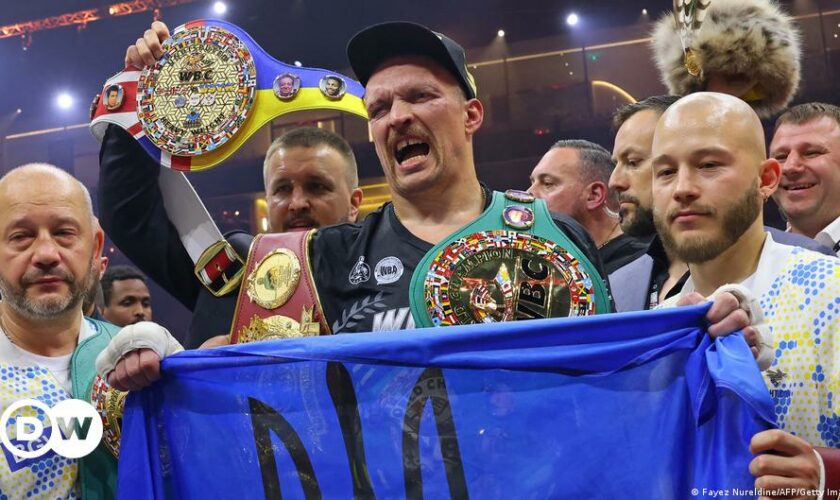 Ukrainian boxer Usyk becomes undisputed heavyweight champion