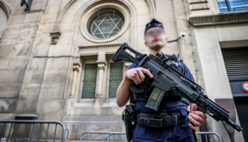 Val-de-Marne : un homme interpellé après avoir rôdé avec deux armes à feu près de la synagogue d’Ivry