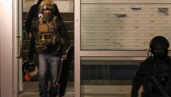 Velbert in NRW: »Reichsbürger« soll Polizisten mit Messer bedroht haben, SEK-Einsatz
