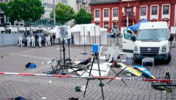Mannheim: Polizist schwebt nach Messerangriff in Mannheim weiter in Lebensgefahr