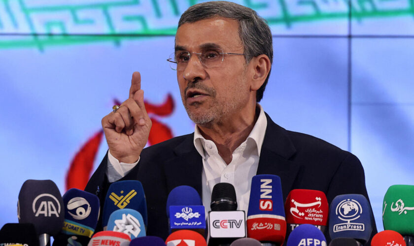 En Iran, l'ancien président Mahmoud Ahmadinejad est candidat à la présidentielle