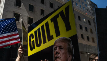 Procès Trump : « Mettez-le en prison », lance Stormy Daniels