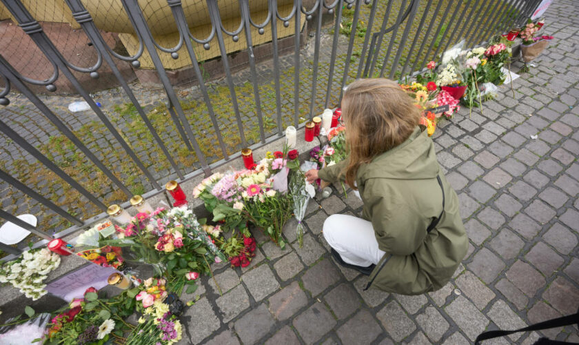 Après l’attaque au couteau en Allemagne, un policier succombe à ses blessures