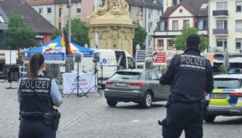 Polizist erliegt Verletzungen – „Müssen uns gegen islamistischen Terrorismus wehren“