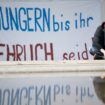 Berlin: Klimaaktivist im Hungerstreik wurde in Krankenhaus eingeliefert