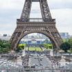 Cercueils à la tour Eiffel : l'étonnant profil des suspects arrêtés