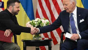 Ukraine-Liveticker: Biden will Sicherheitsabkommen mit Ukraine unterzeichnen