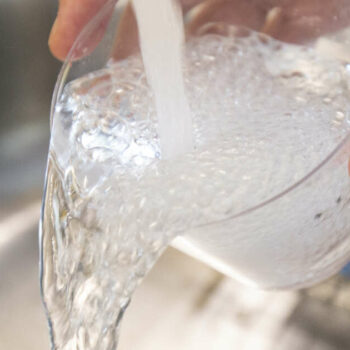 En Australie, l’eau du robinet contient des substances cancérogènes, une “honte nationale”