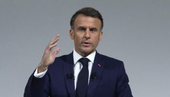 Démission de Macron : le chef de l'Etat restera-t-il légitime en cas de défaite aux législatives ?