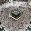 Les fidèles musulmans commencent le grand pèlerinage à La Mecque
