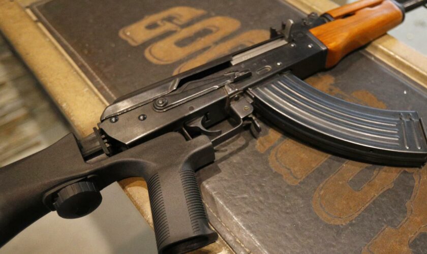 Armes à feu : la Cour suprême annule l’interdiction d’un accessoire permettant de tirer en rafale