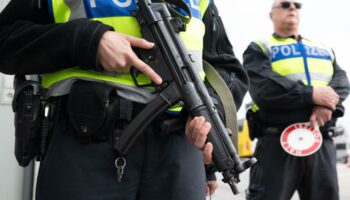 Polizei verhindert 900 unerlaubte Einreisen im Vorfeld der EM