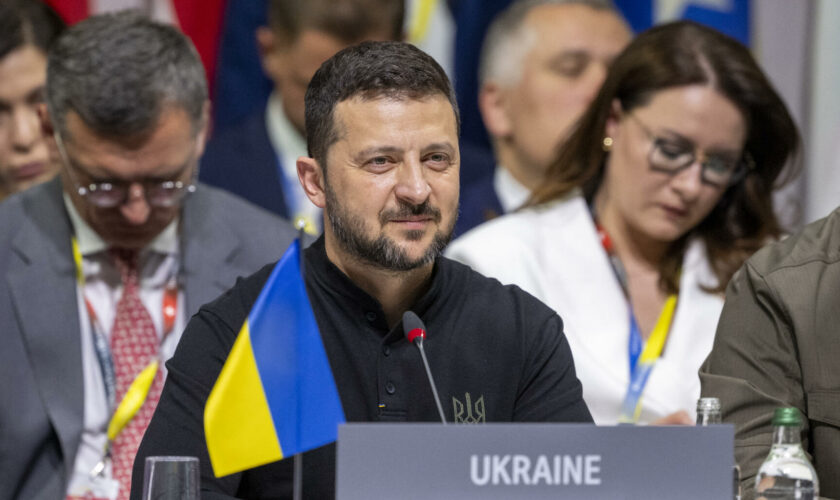 Guerre en Ukraine : au sommet suisse, Zelensky fait le vœu d’une « paix juste aussi vite que possible »
