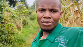Au Kenya, un fermier influenceur devenu “champion des climatosceptiques”