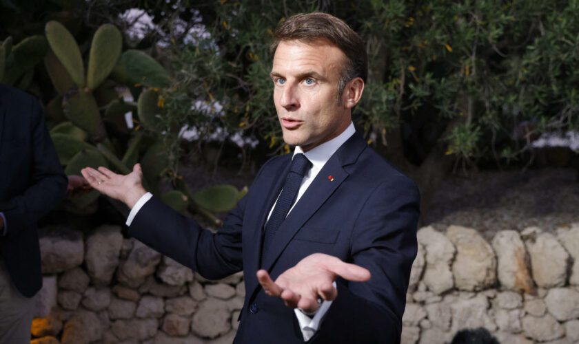 🔴 Législatives en direct : Bardella au salon de la défense, Macron fait polémique