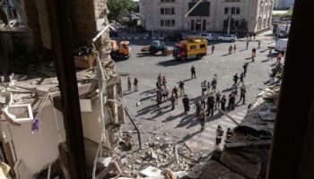 En Ukraine, le feu continue à tomber sur Kharkiv