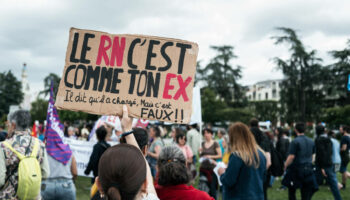 200 associations féministes défilent ce dimanche contre l’extrême droite partout en France