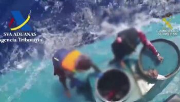 Küstenwache entdeckt Drogen-U-Boot – Besatzung versenkt Schiff selbst