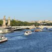 Des bateaux sur la Seine, le 17 juillet 2023 à Paris
